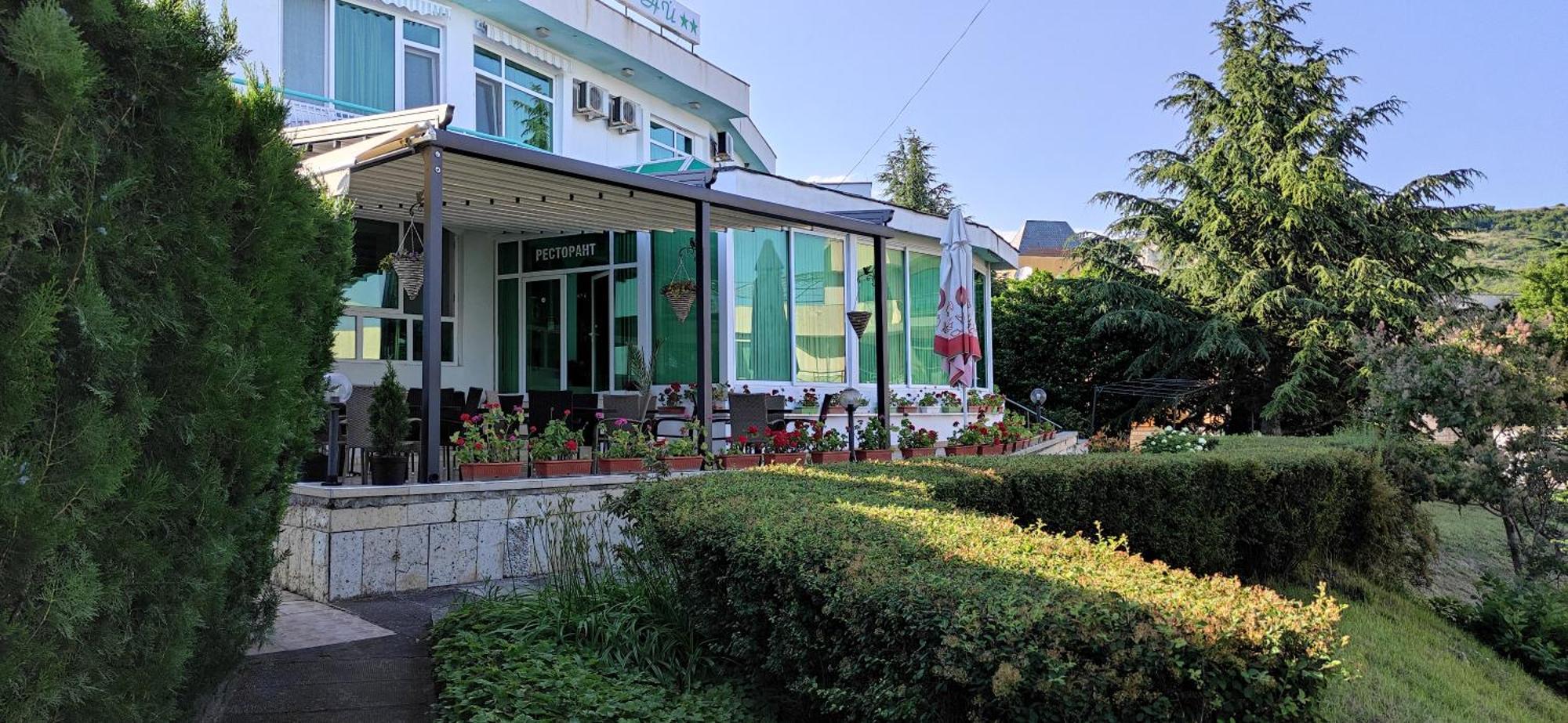 Rai Hotel Kavarna Esterno foto